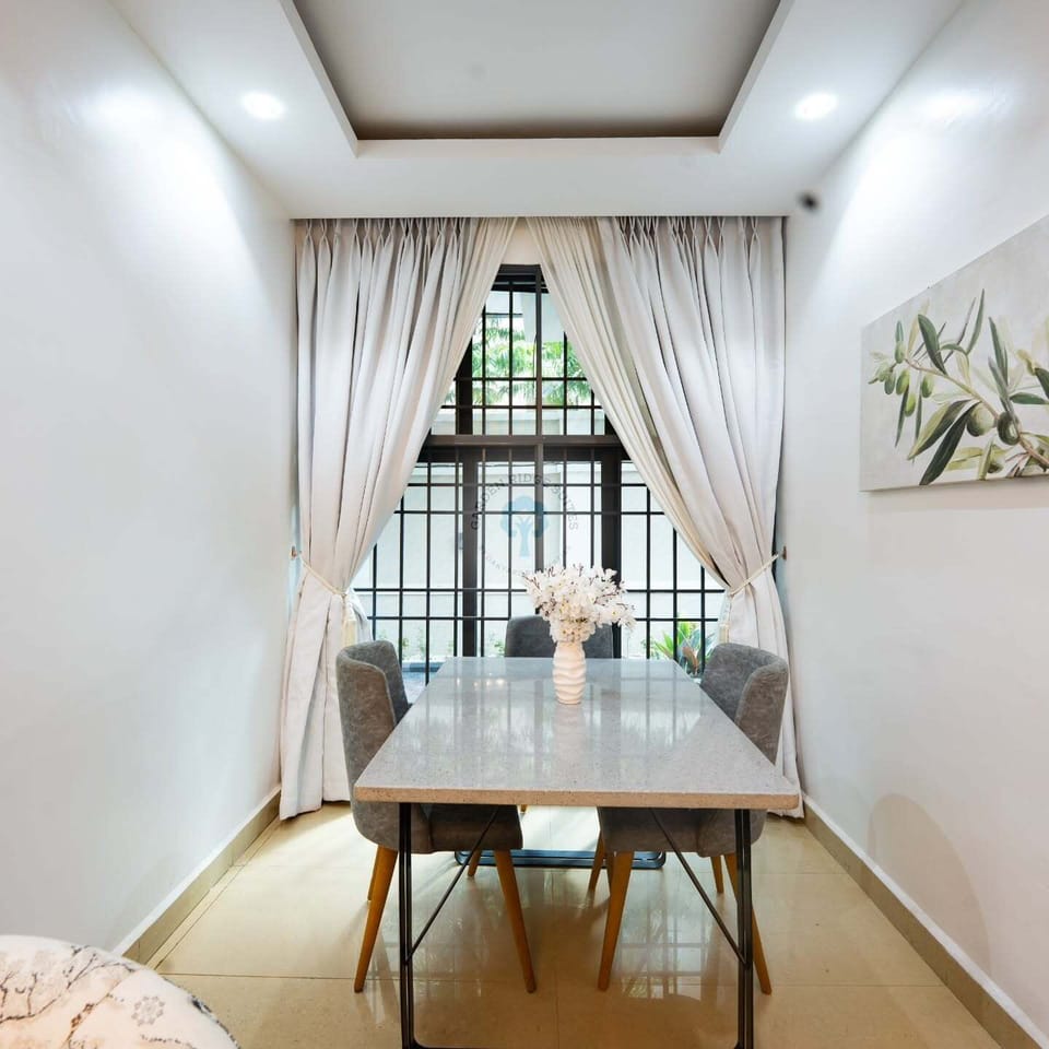 Economy Apartment, Balcony, City View | Dining
