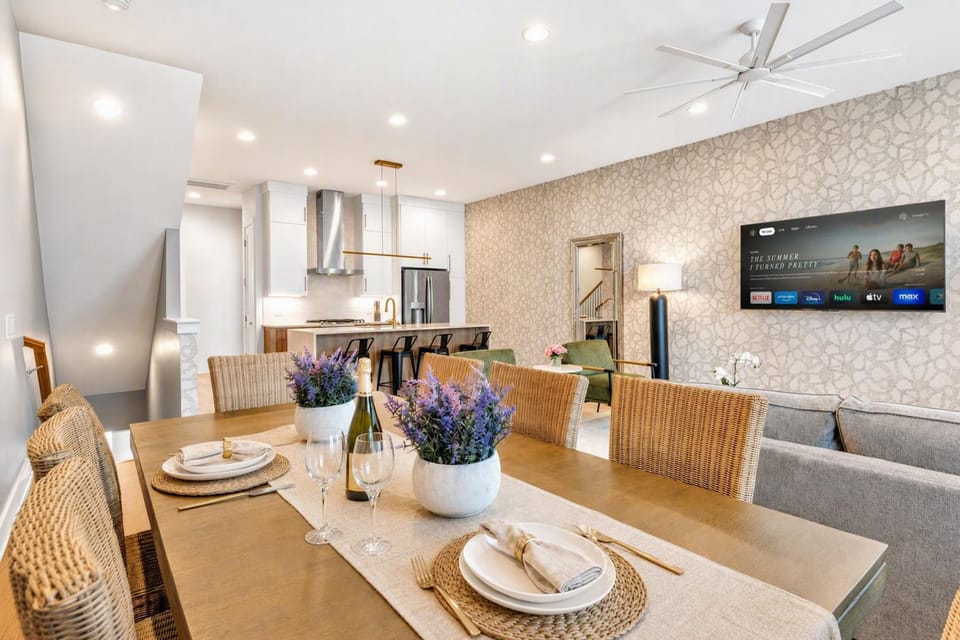 House | 8 bedrooms, high-speed internet