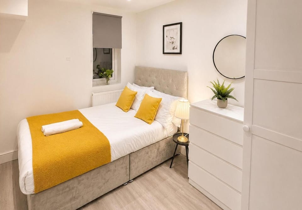 3 bedrooms, WiFi (free), bed sheets