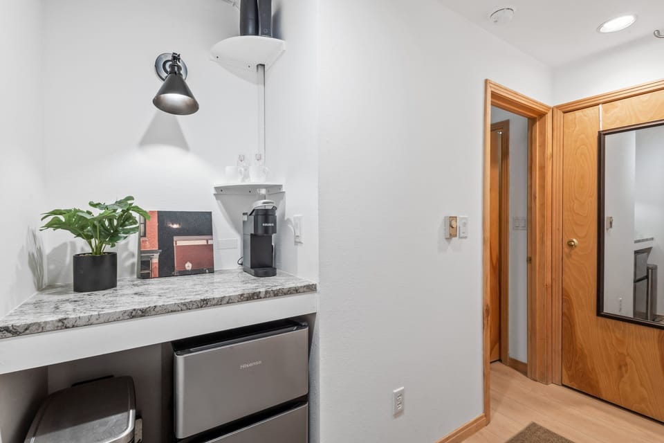 Studio, 1 Bedroom | Interior