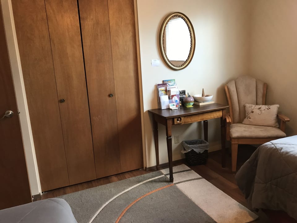 Double or Twin Room (The Gold Room) | Premium bedding, desk, WiFi (free), bed sheets