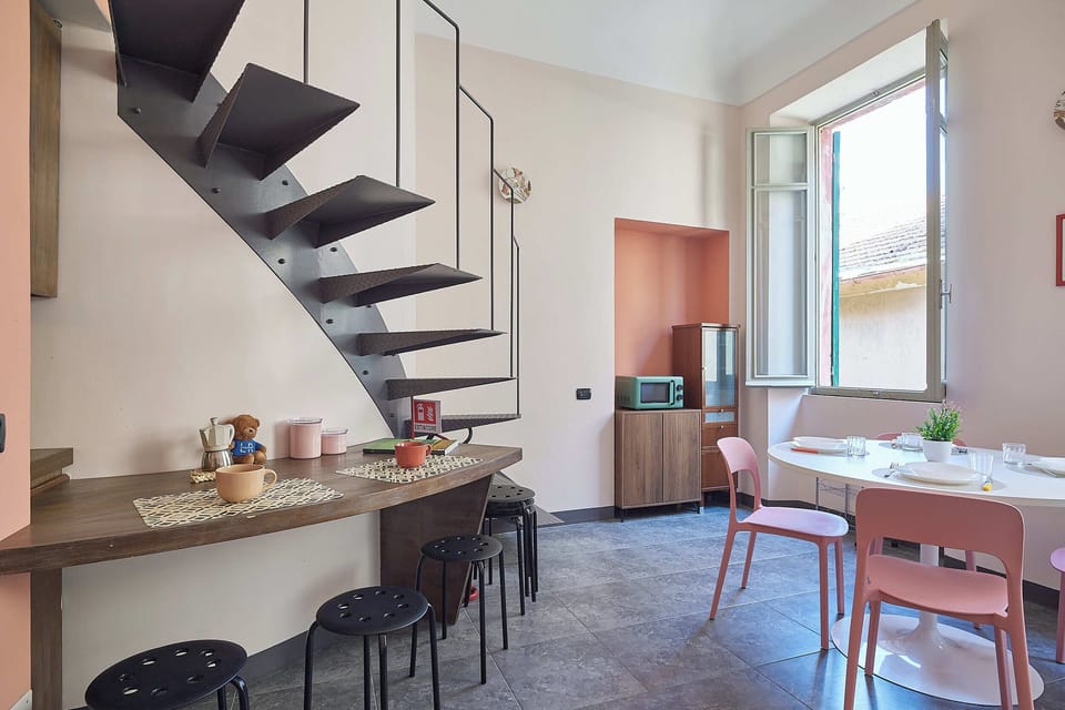 Apartment (1 Bedroom) | Dining room