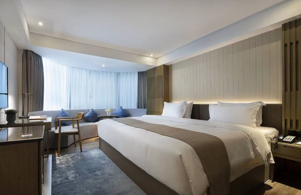 Comfort Triple Room | Blackout drapes, iron/ironing board (on request), WiFi (free)