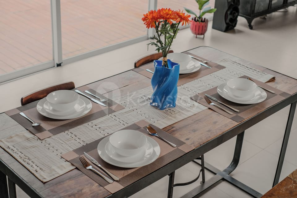 Villa, 3 Bedrooms, City View | Dining room