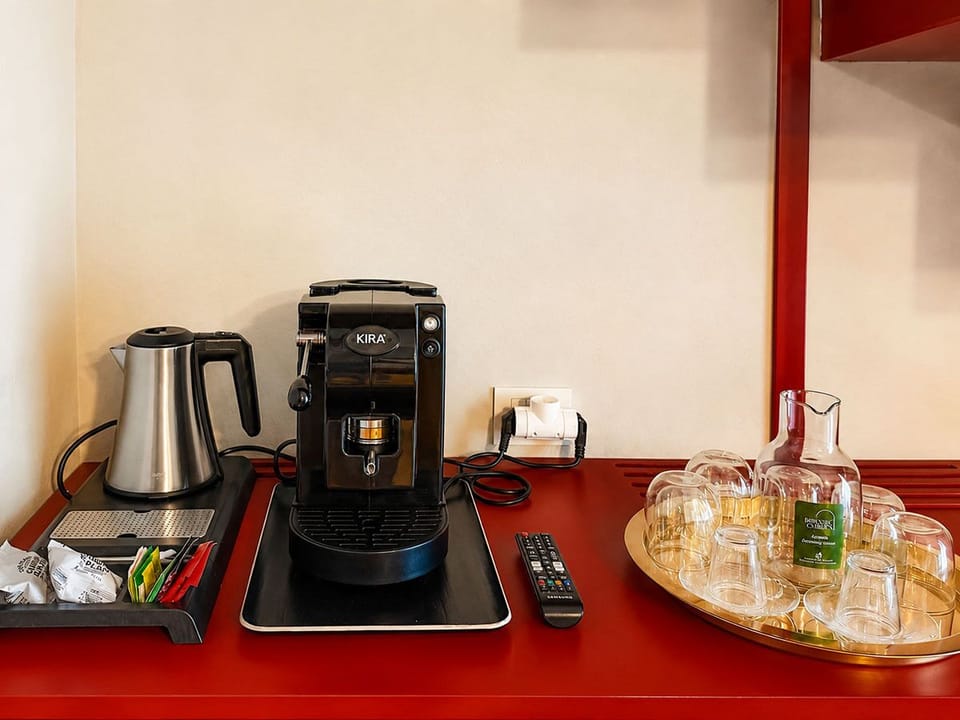 Luxury Quadruple Room - Camera 3 Corbezzolo | Coffee and/or coffee maker