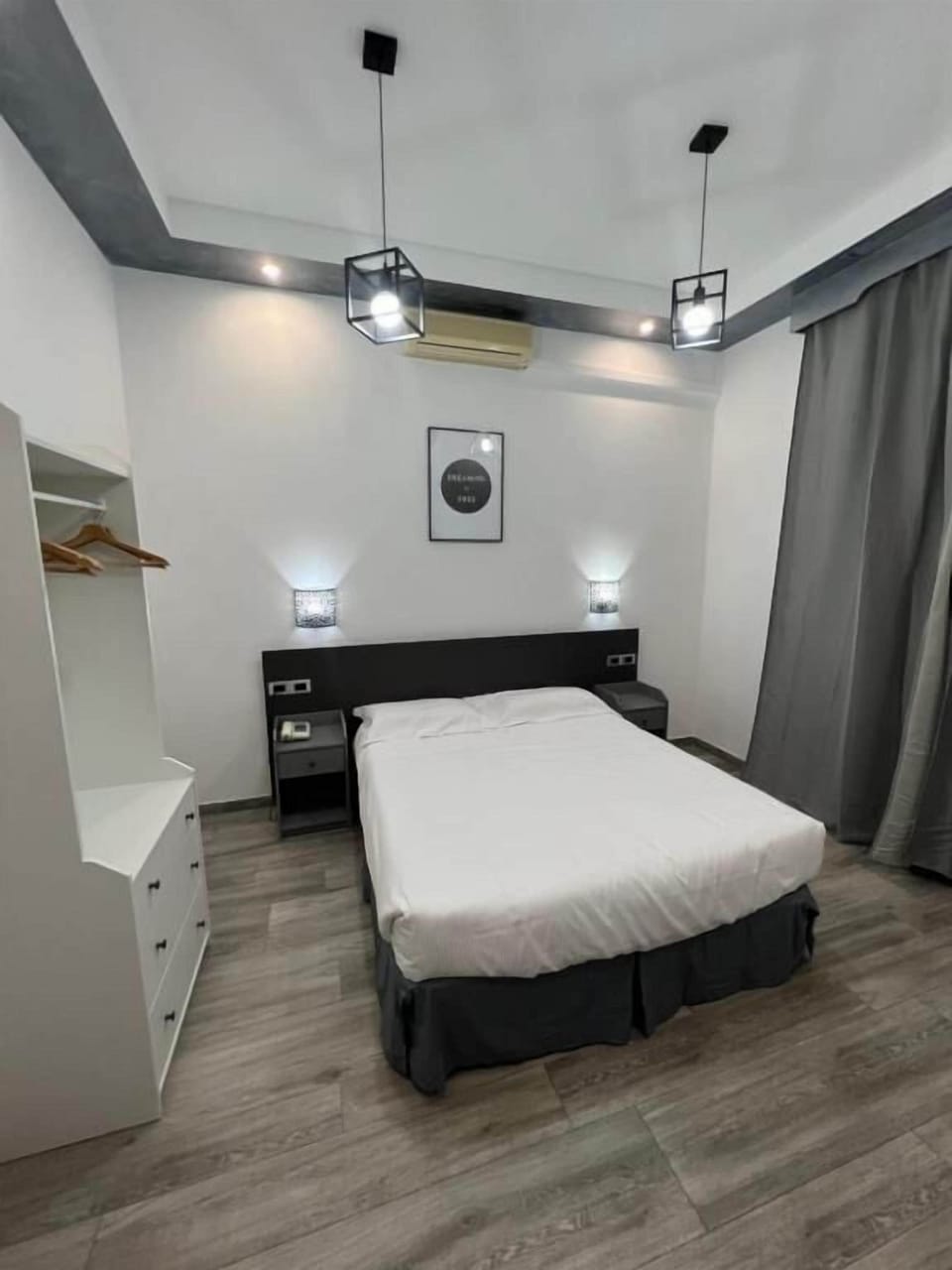 Standard Double Room, Balcony | Iron/ironing board (on request), WiFi (free)