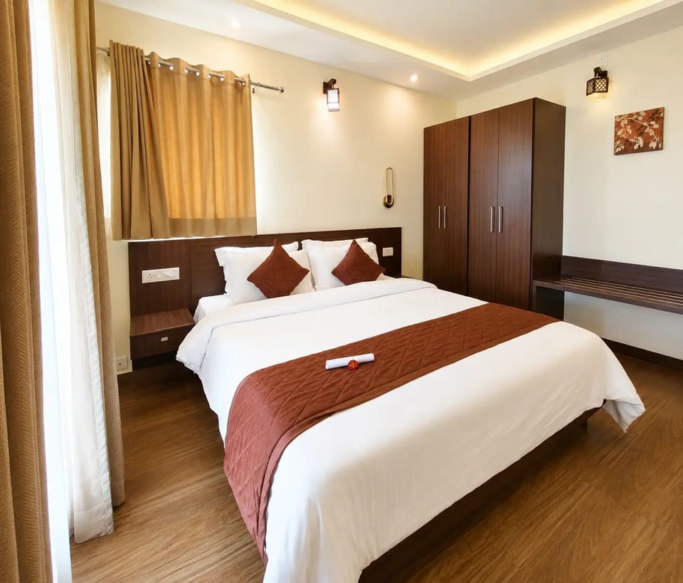 Premium bedding, in-room safe, WiFi (free), bed sheets