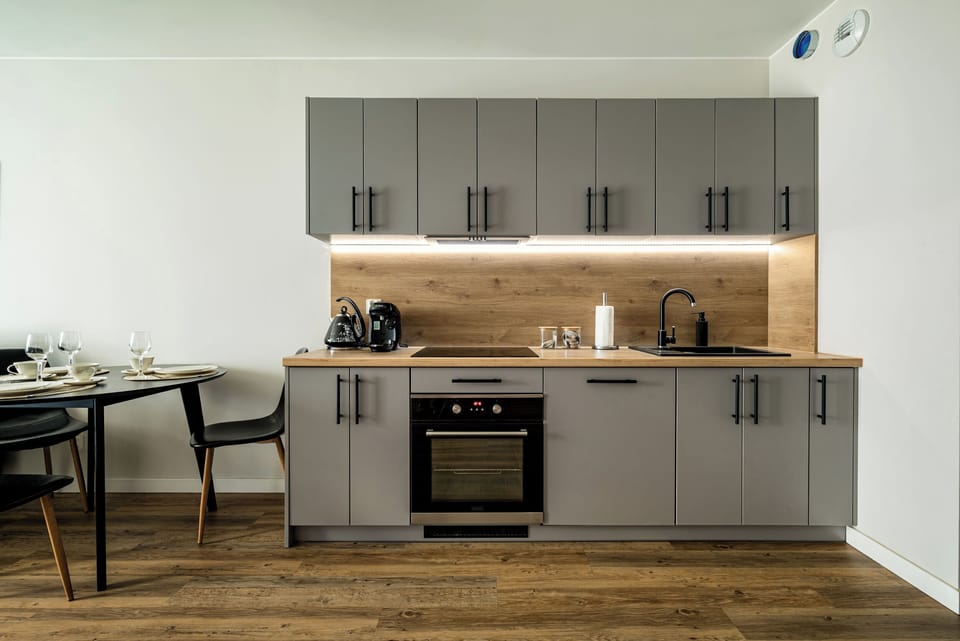 Apartment | Private kitchenette | Coffee/tea maker, electric kettle