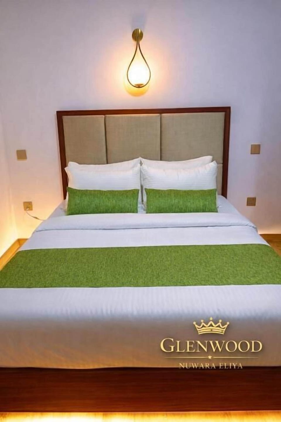 WiFi (free), bed sheets