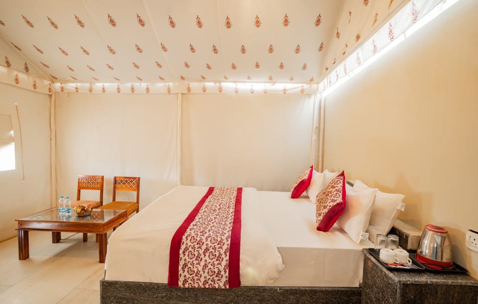 Luxury Room, Patio, Desert View | Desk, laptop workspace, WiFi (free)
