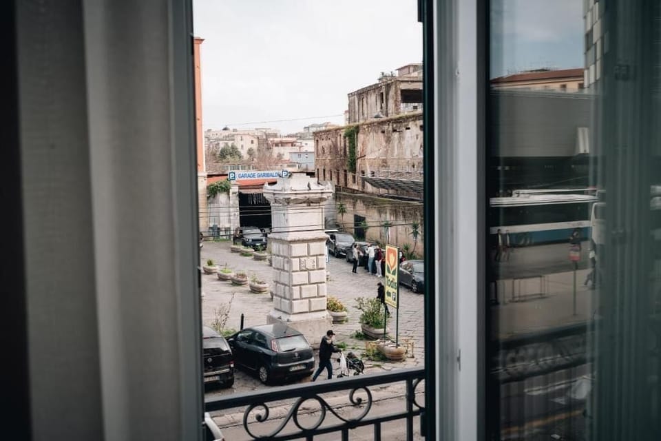 Deluxe Triple Room, Balcony, City View | Interior
