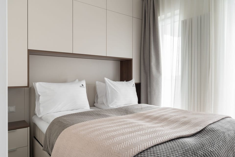 Deluxe Apartment, Beachside | Laptop workspace, iron/ironing board, cribs (surcharge), WiFi (free)