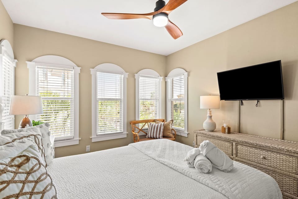 Condo, Multiple Beds, Pool View (Chalet Monet ) | 4 bedrooms, individually decorated, individually furnished