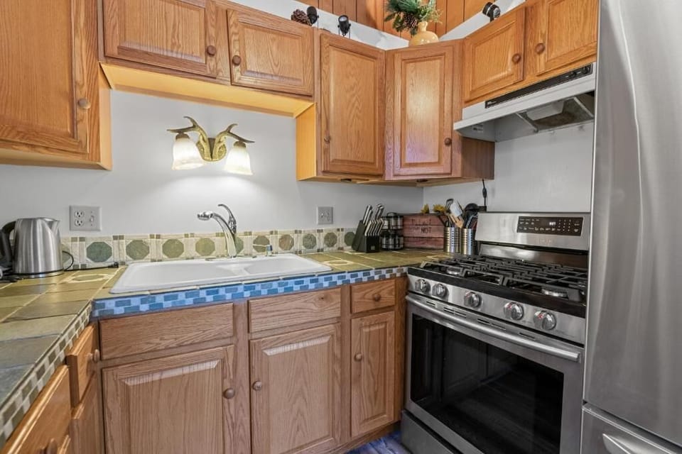 House, 3 Bedrooms, Pets Allowed, Mountain View | Private kitchen