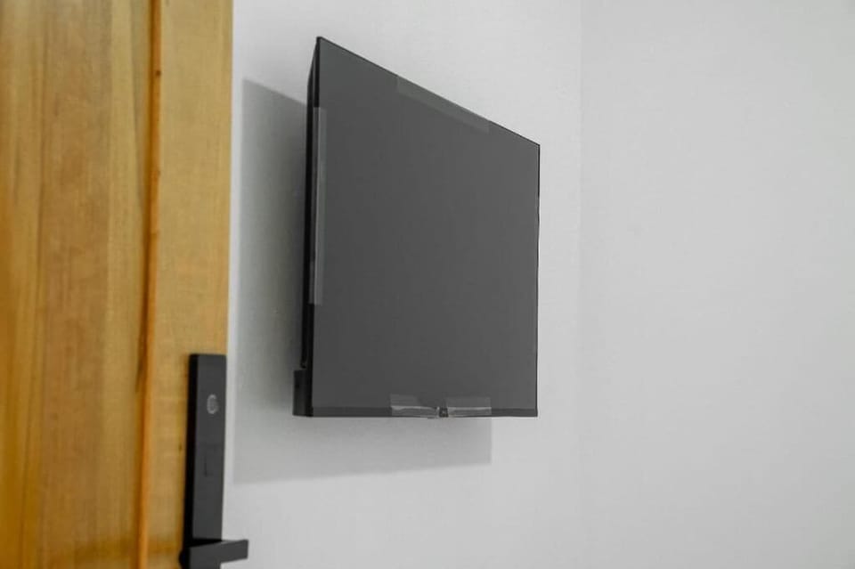 Comfort Double Room, Mountain View | Television