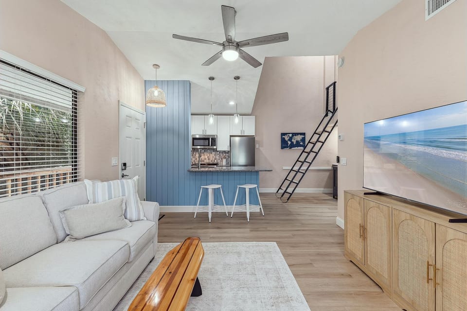 Condo, 1 King Bed (Beachy Dreams NSB) | Living area