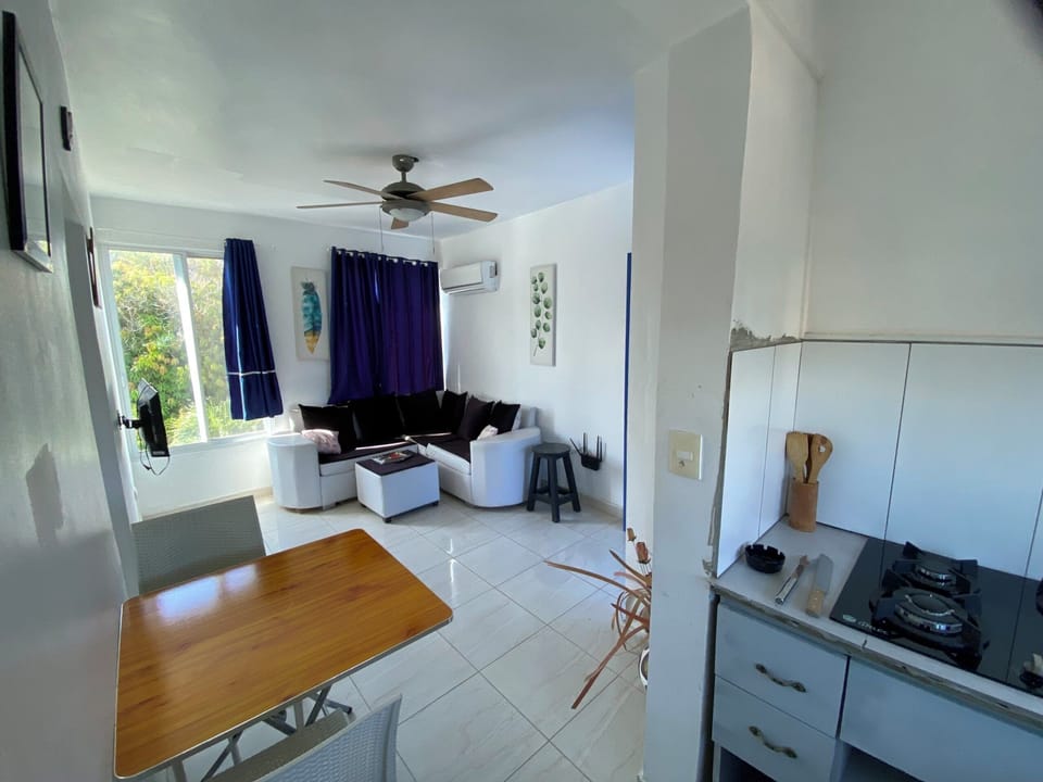 Comfort Apartment, Balcony, Sea View | Living area