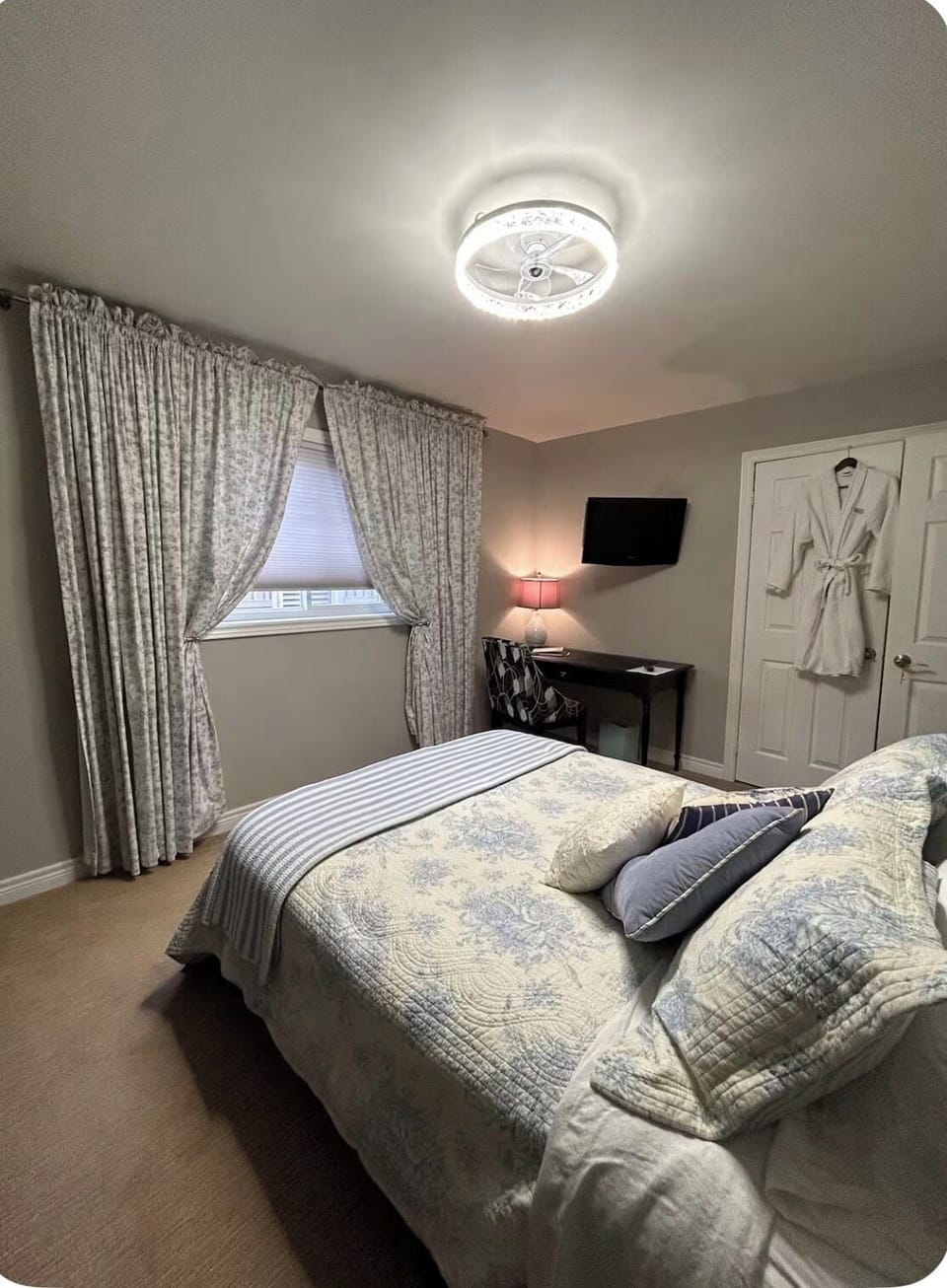Comfort Quadruple Room, Garden View | Iron/ironing board (on request), WiFi (free)