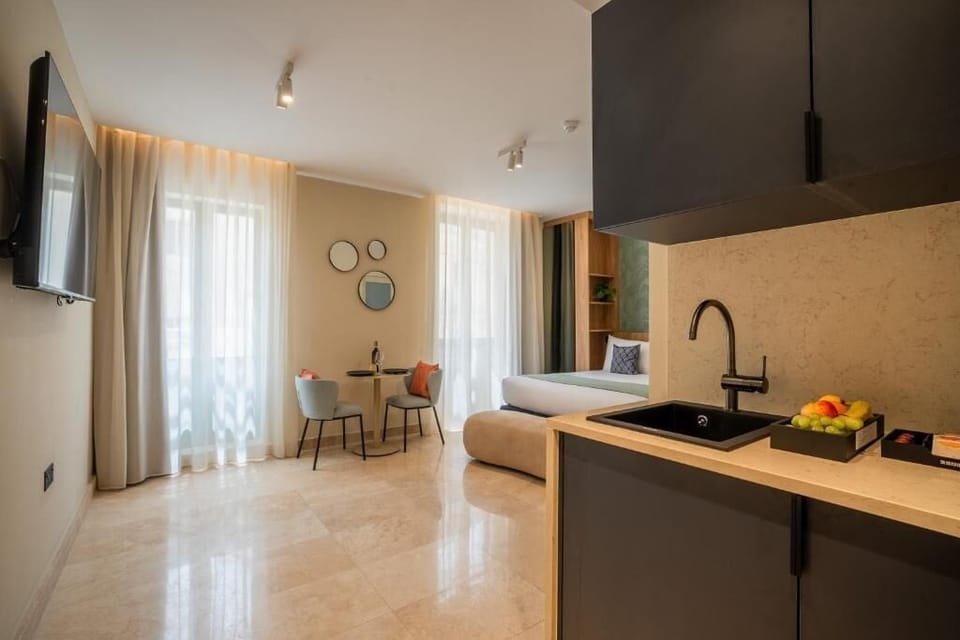 Superior Double Room, Balcony | Desk, laptop workspace, iron/ironing board (on request), WiFi (free)