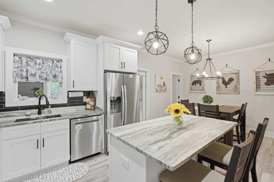 House, Multiple Beds, Mountain View (Big Ridge Hideaway) | Private kitchen