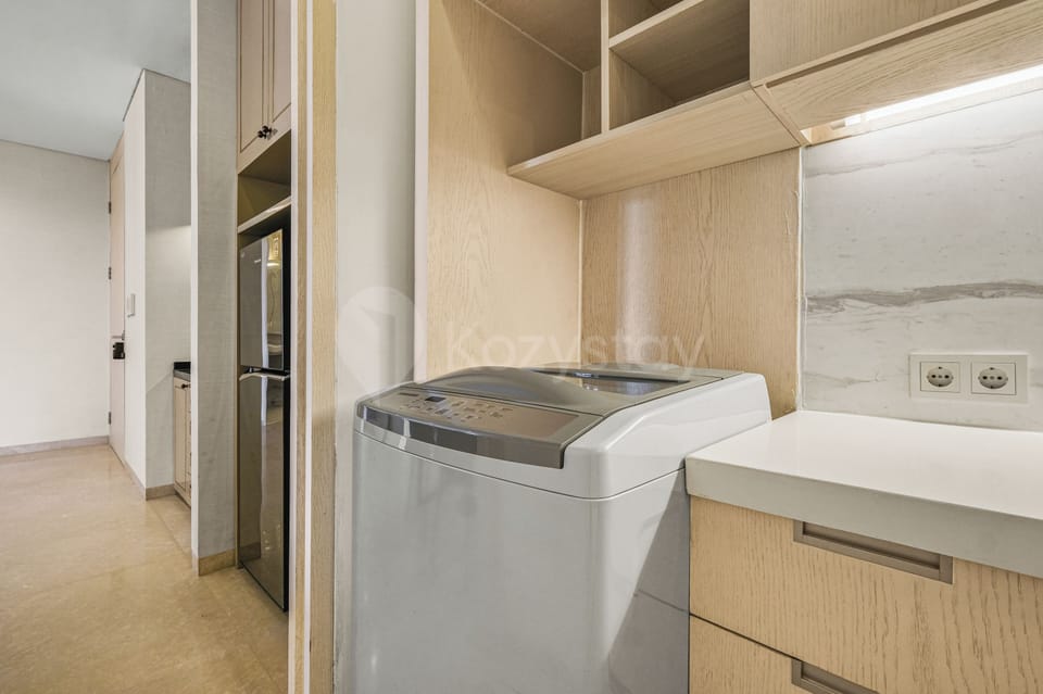 Apartment, 2 Bedrooms, City View | Laundry