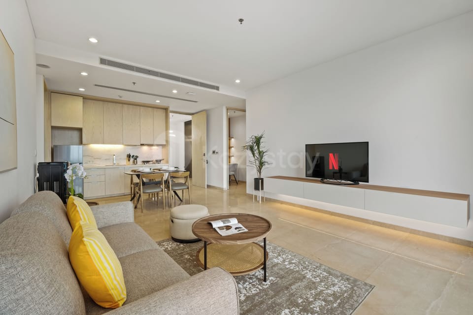 Apartment, 2 Bedrooms, City View | Living area | 43-inch Smart TV with cable channels, Netflix, streaming services