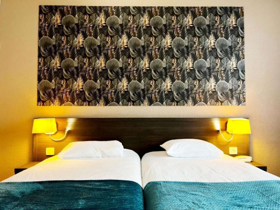 Standard Double or Twin Room | Desk, free WiFi, bed sheets