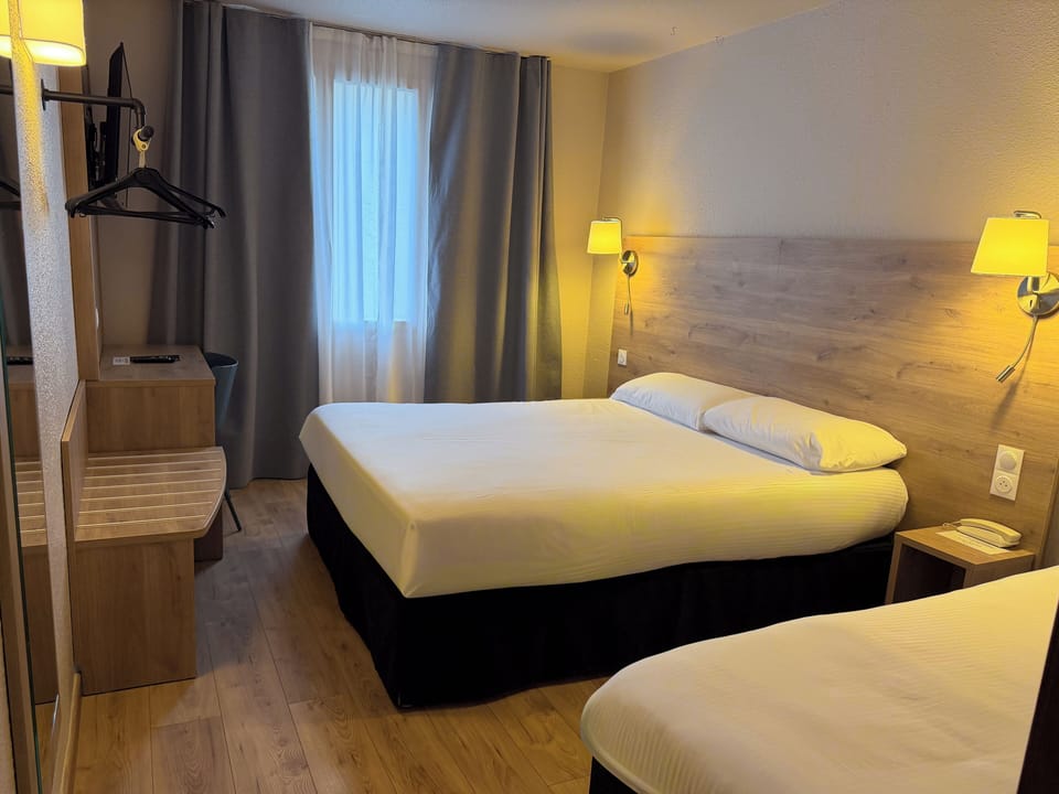 Desk, free WiFi, bed sheets