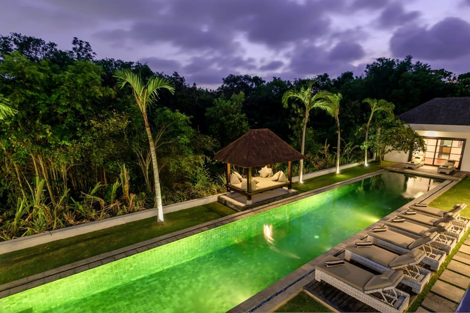 House | 11 bedrooms