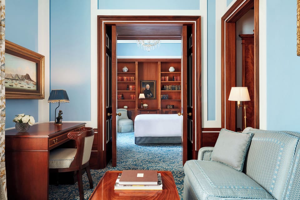 Executive Suite (Junior) | Premium bedding, minibar, in-room safe, individually decorated