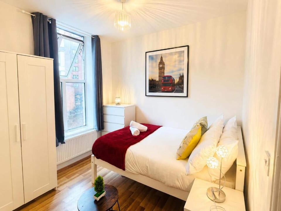 WiFi (free), bed sheets