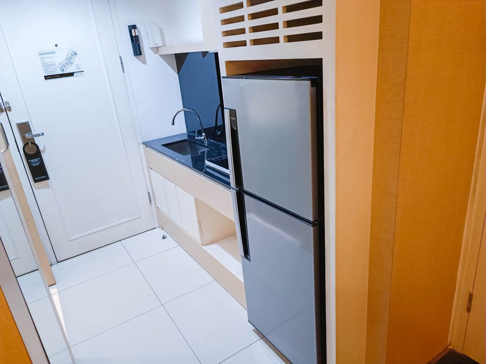 In-room safe, desk, laptop workspace, blackout drapes
