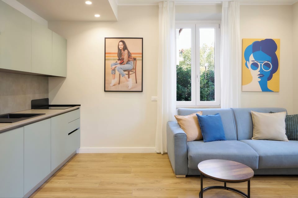 Family Apartment, 2 Bedrooms, Air conditioning | Living area