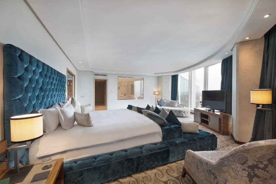 Royal Suite, 1 King Bed | 1 bedroom, premium bedding, minibar, in-room safe
