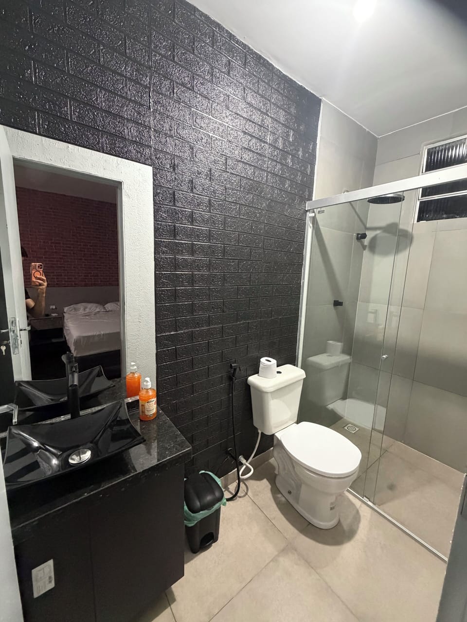 Deluxe Triple Room | Bathroom | Shower, free toiletries, towels, soap