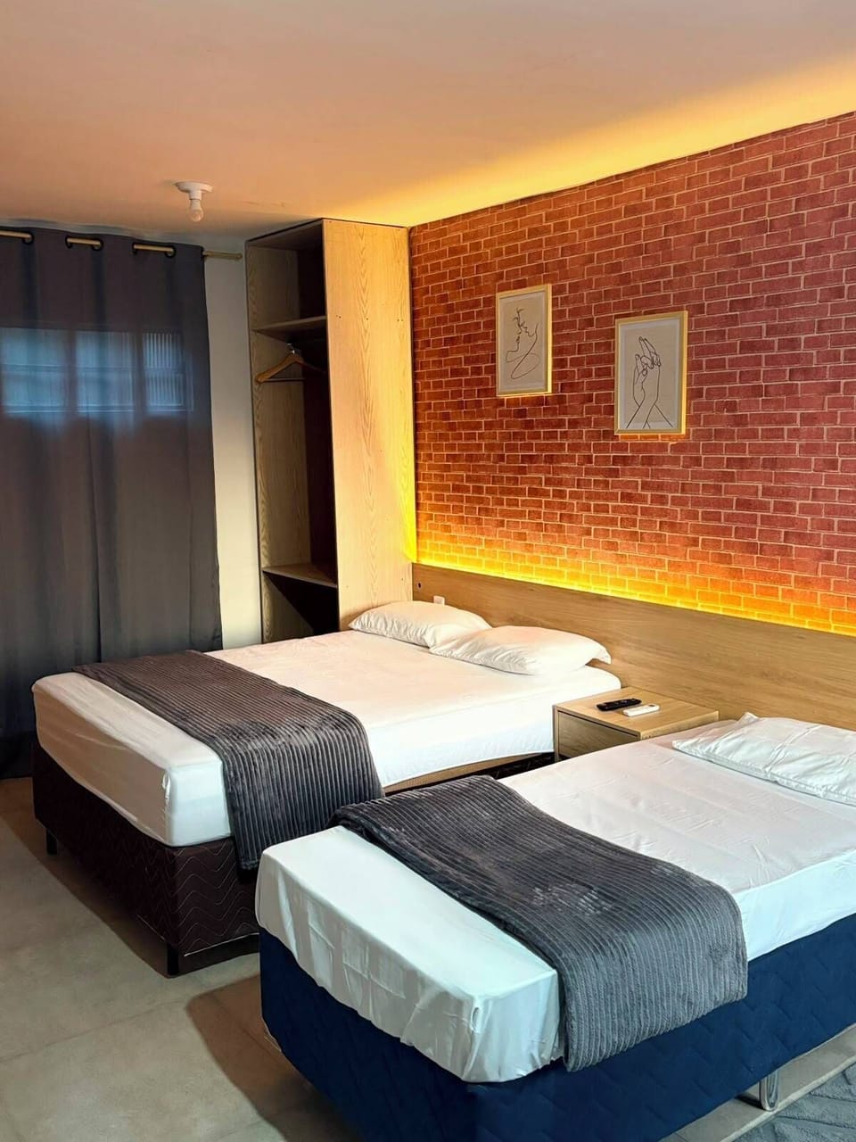 Deluxe Triple Room | Desk, laptop workspace, WiFi (free)
