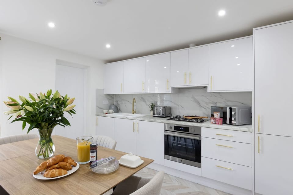 House | 3 bedrooms, high-speed internet