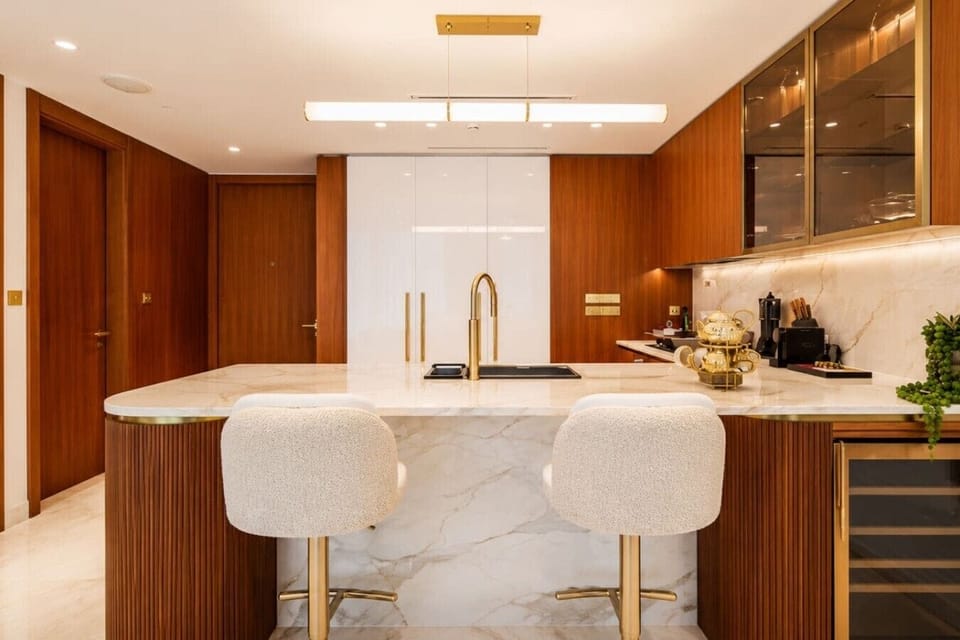 Luxury Apartment, 2 Bedrooms, Balcony, Beachside | Private kitchen | Fridge, microwave, oven, dishwasher