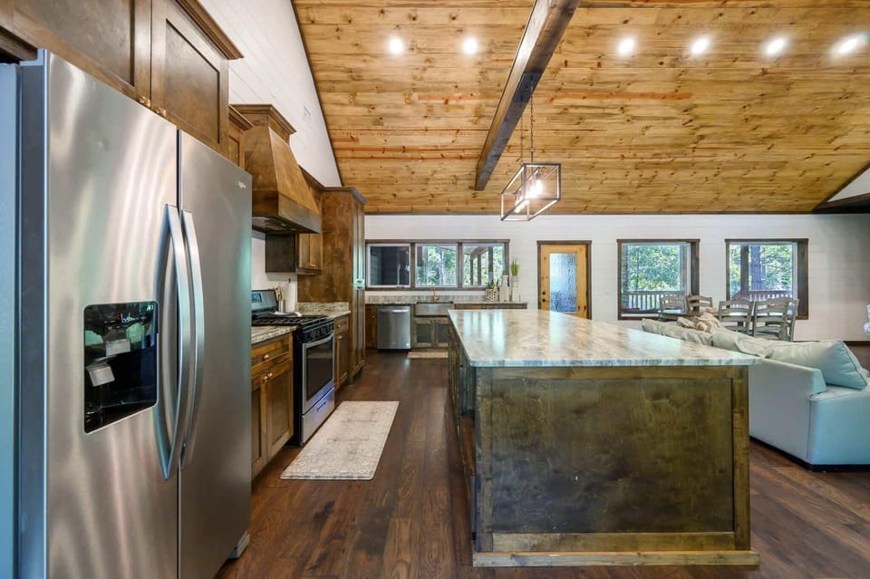 Cabin, Multiple Beds, Mountain View (Sweet Magnolia) | Private kitchen