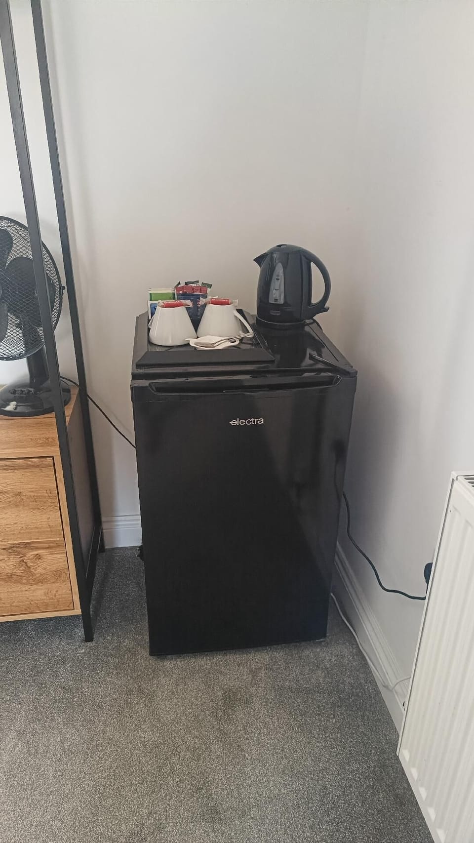 Standard Double Room | Desk, laptop workspace, iron/ironing board, WiFi (free)