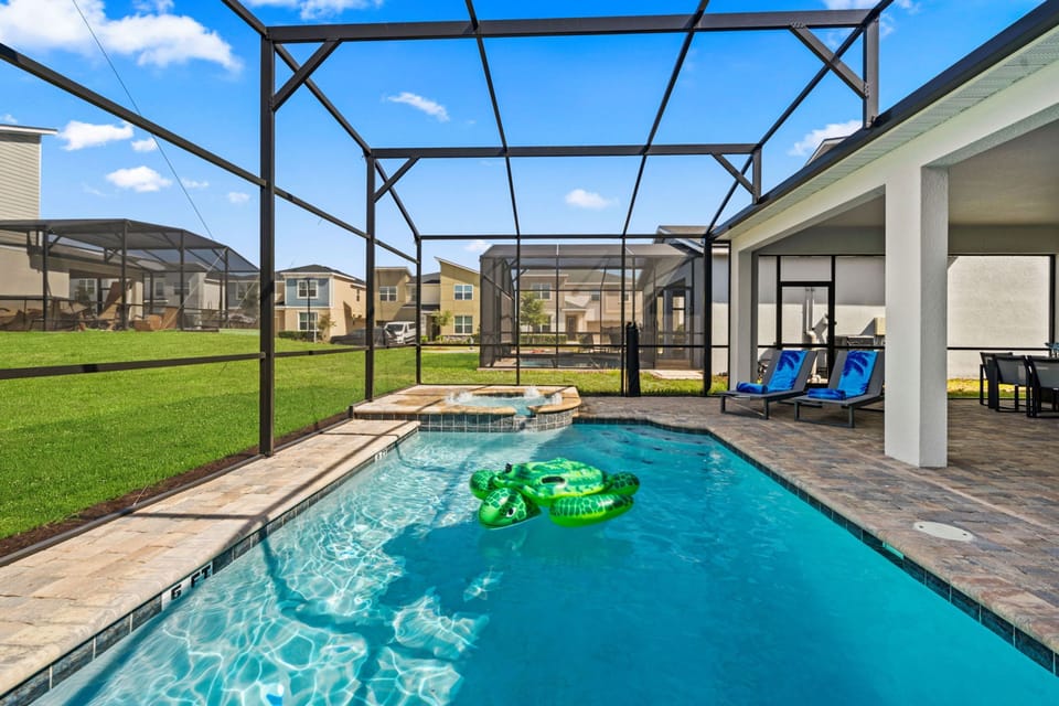House | 6 bedrooms, high-speed internet