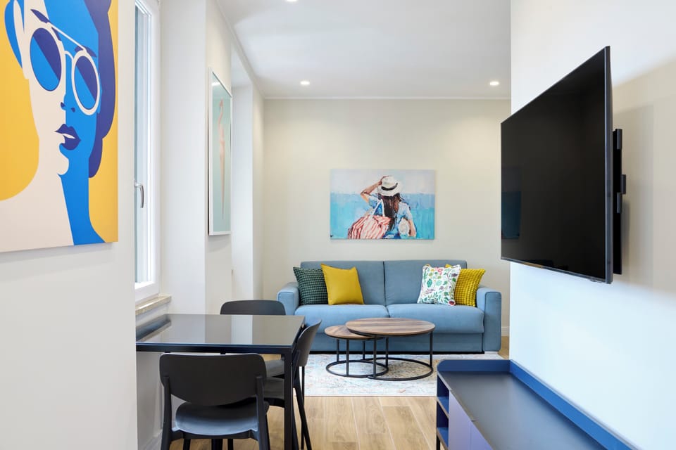 Superior Apartment, City View | Living area
