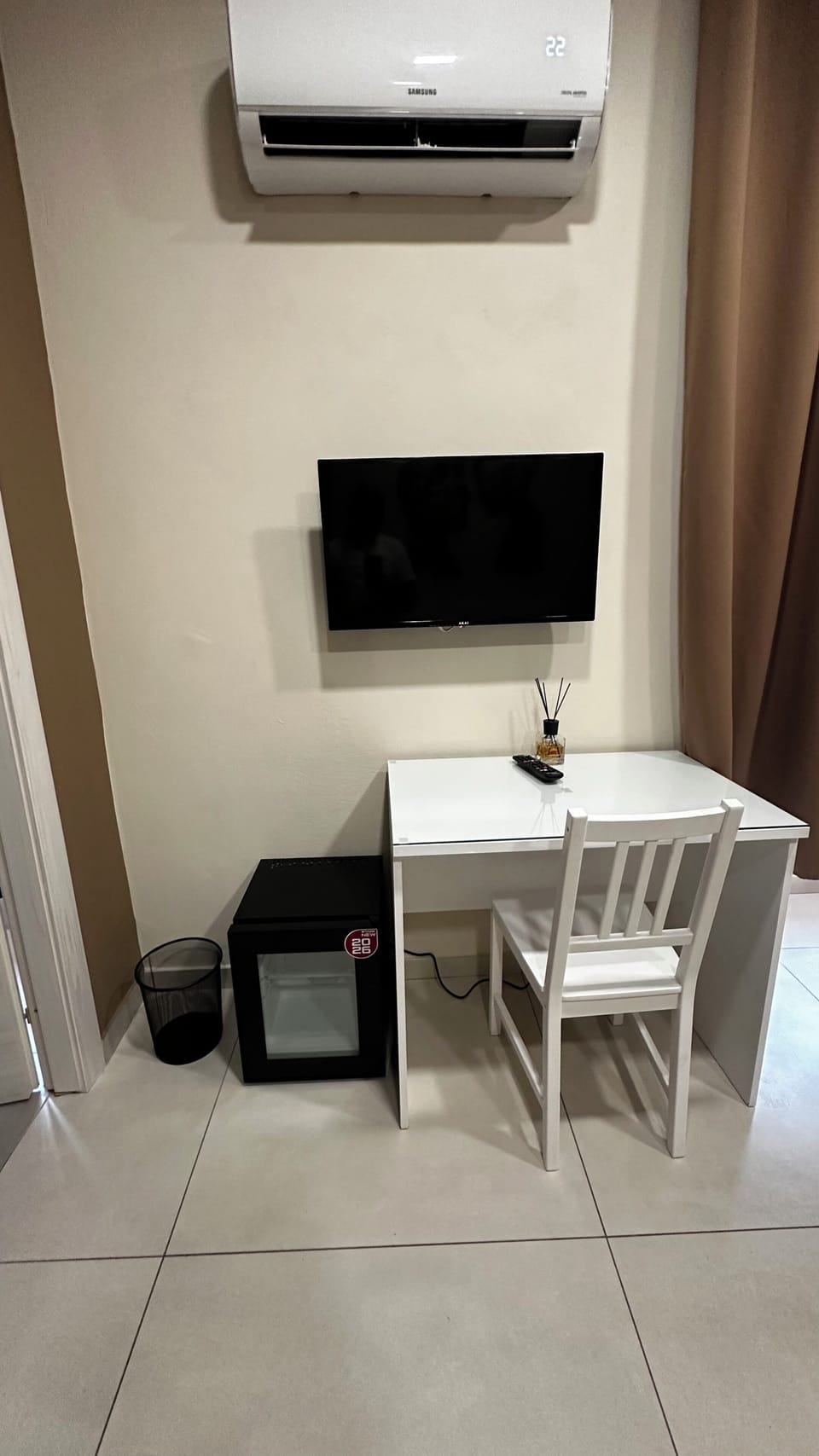 Classic Double Room | Mini-refrigerator