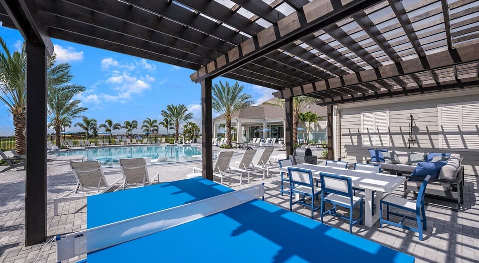 Seasonal outdoor pool