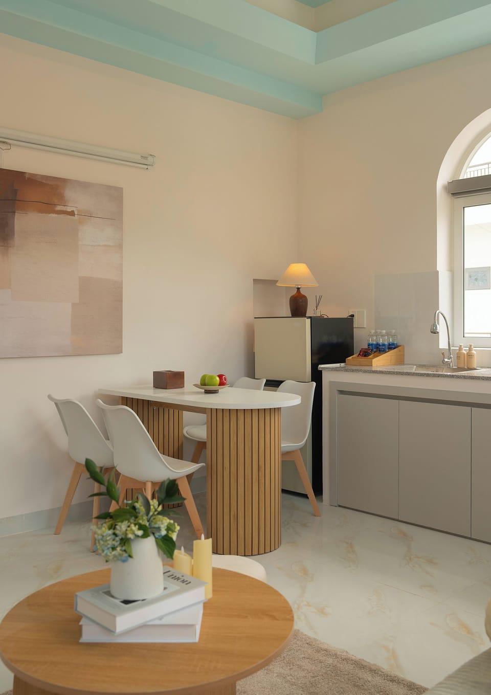 Junior Apartment, 2 Bedrooms, Balcony, Tower | Dining
