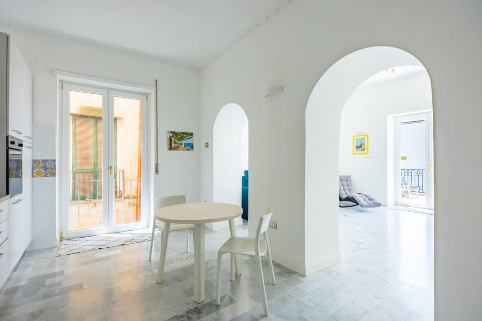 Apartment (1 Bedroom) | Private kitchen | Espresso maker, oven, electric kettle