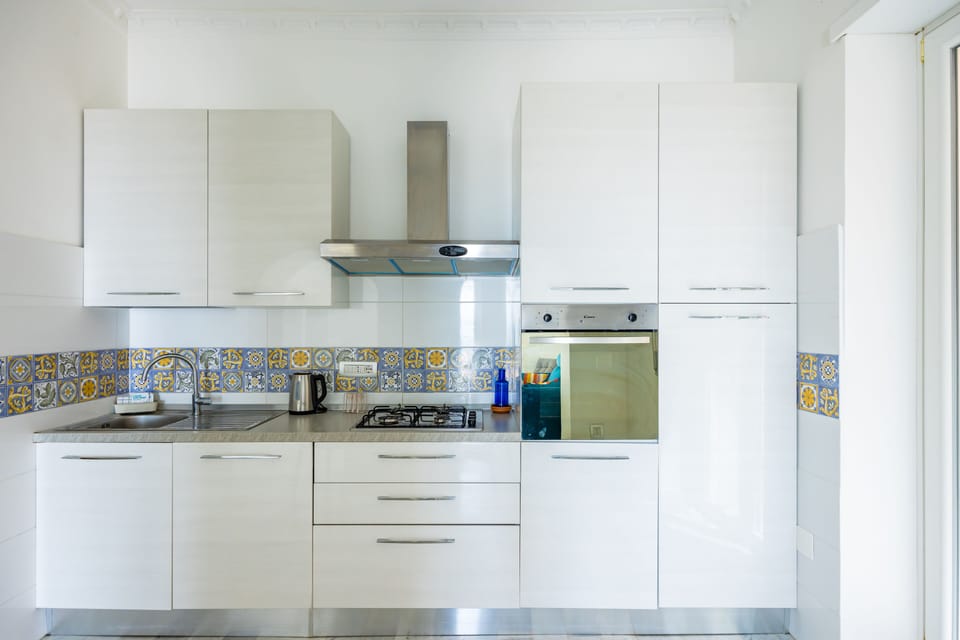 Apartment (1 Bedroom) | Private kitchen | Espresso maker, oven, electric kettle