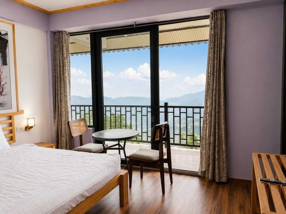 Double Room, Balcony, Mountain View | WiFi (free)