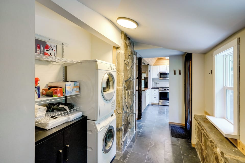 House (1 Bedroom) | Interior
