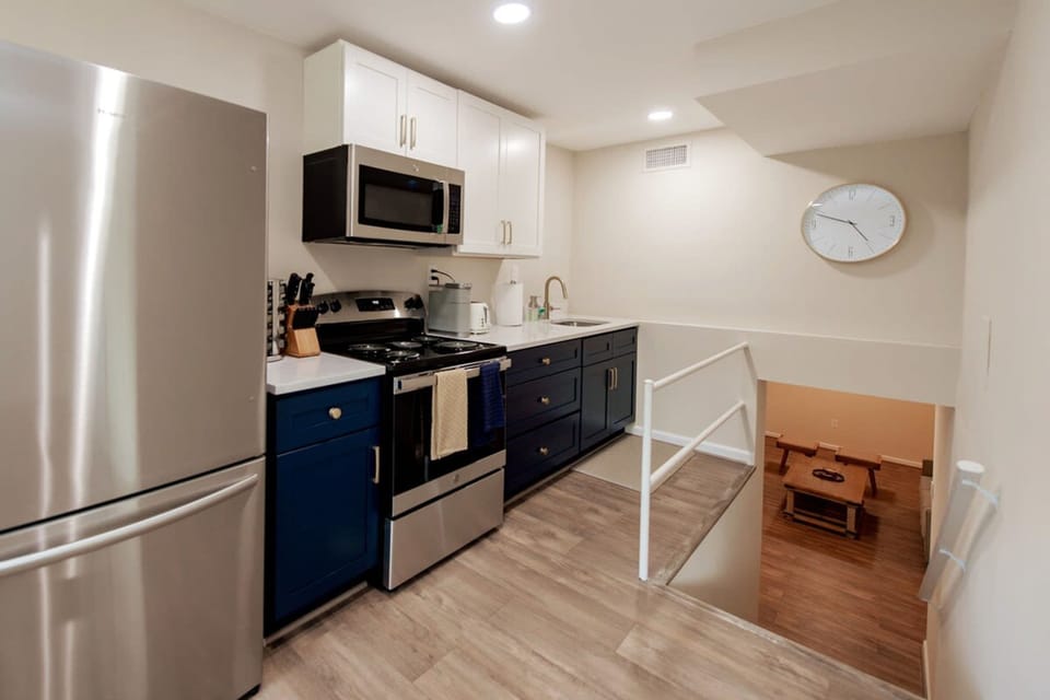 House | 5 bedrooms, high-speed internet